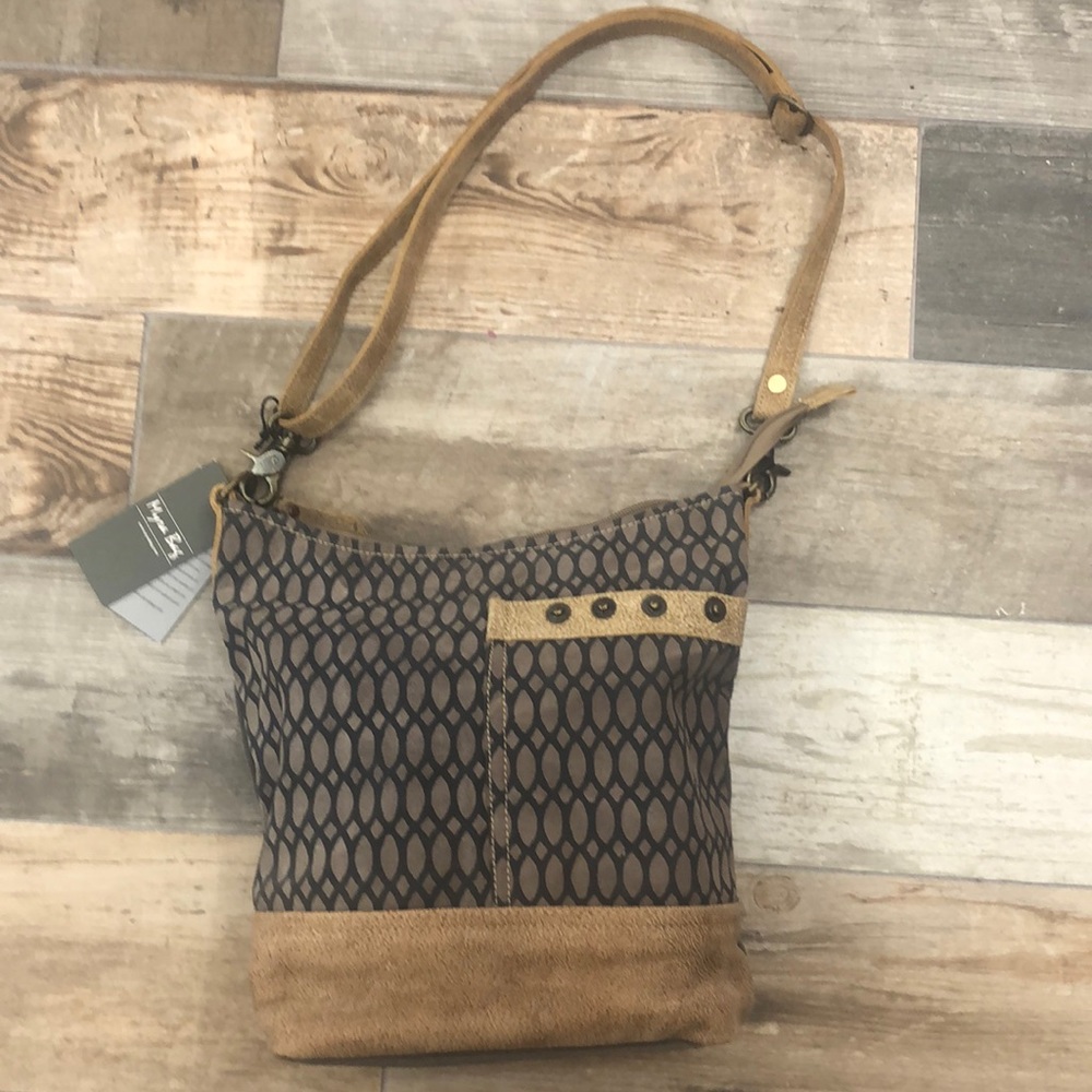 Myra Shoulder Handbag